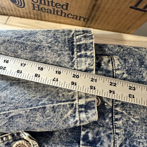 Vtg Womens Denim Jacket Acid Wash Oversized Large Pockets Western Cotton USA - Picture 7 of 8